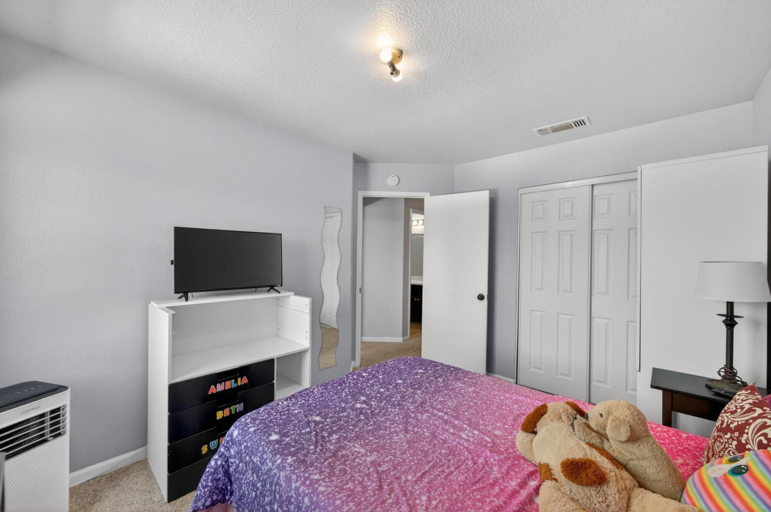 153 Creekside Circle