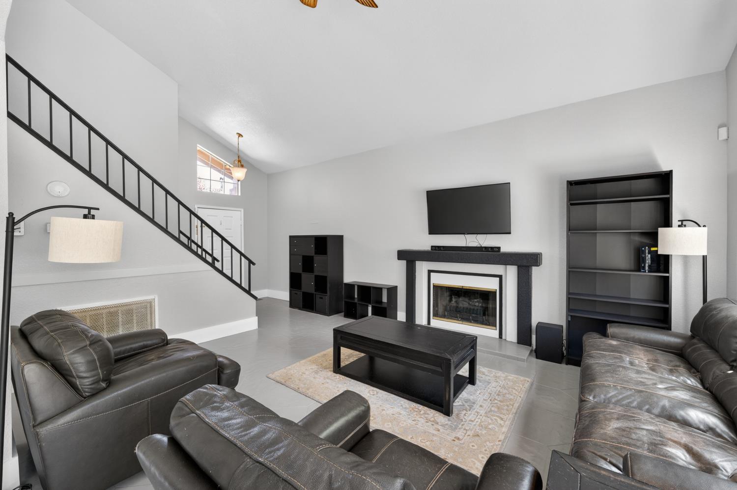 153 Creekside Circle