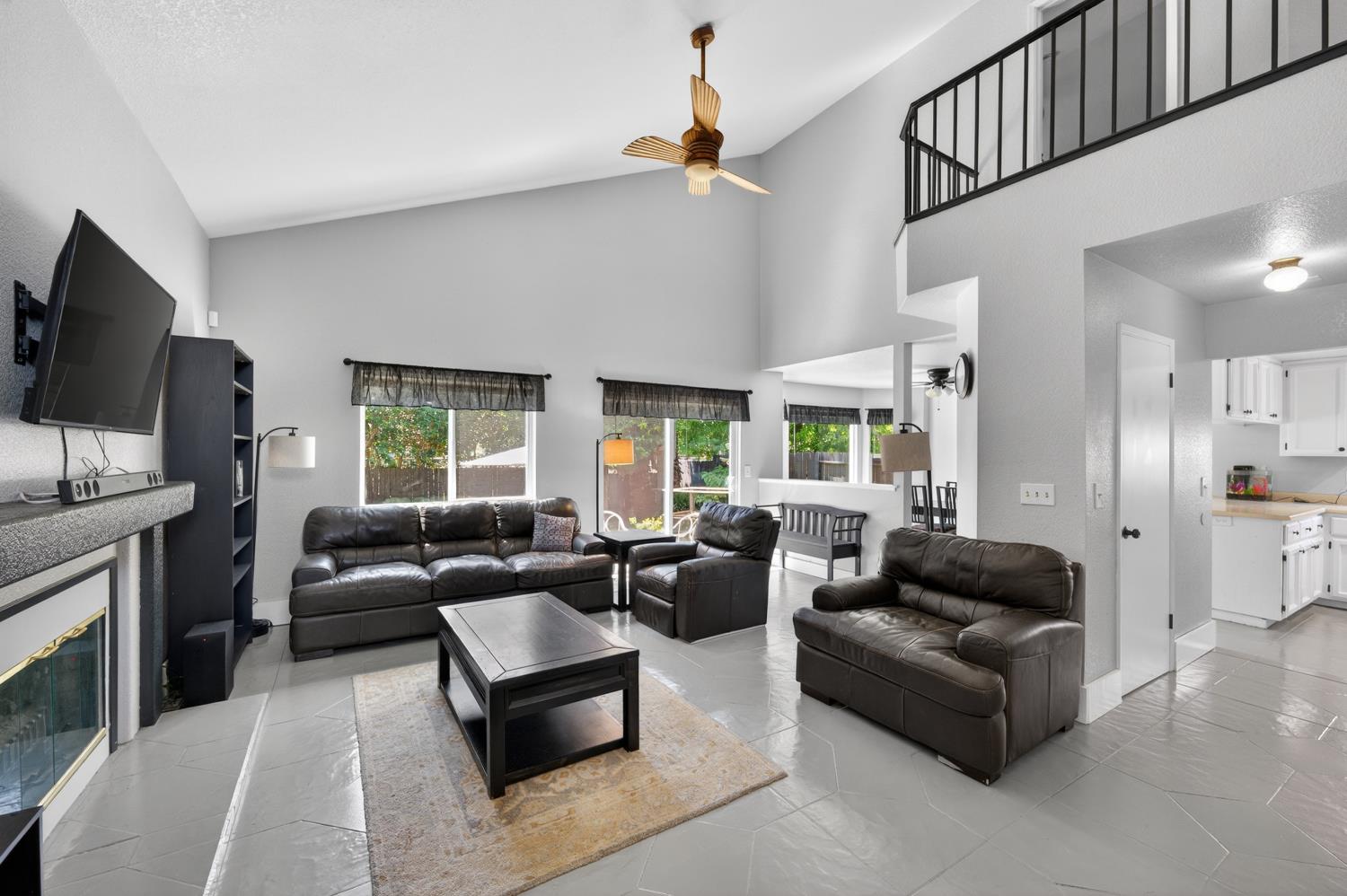 153 Creekside Circle