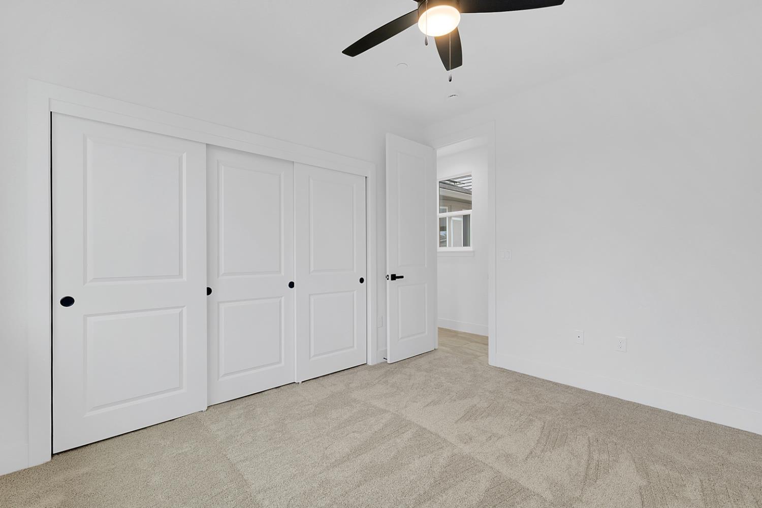 3347 John Freemont