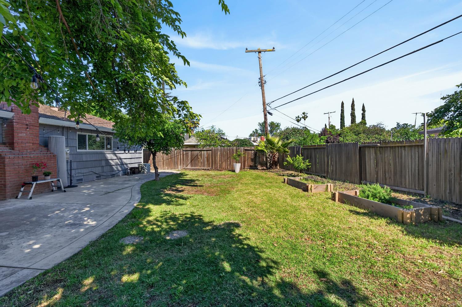 4920 SKY Parkway