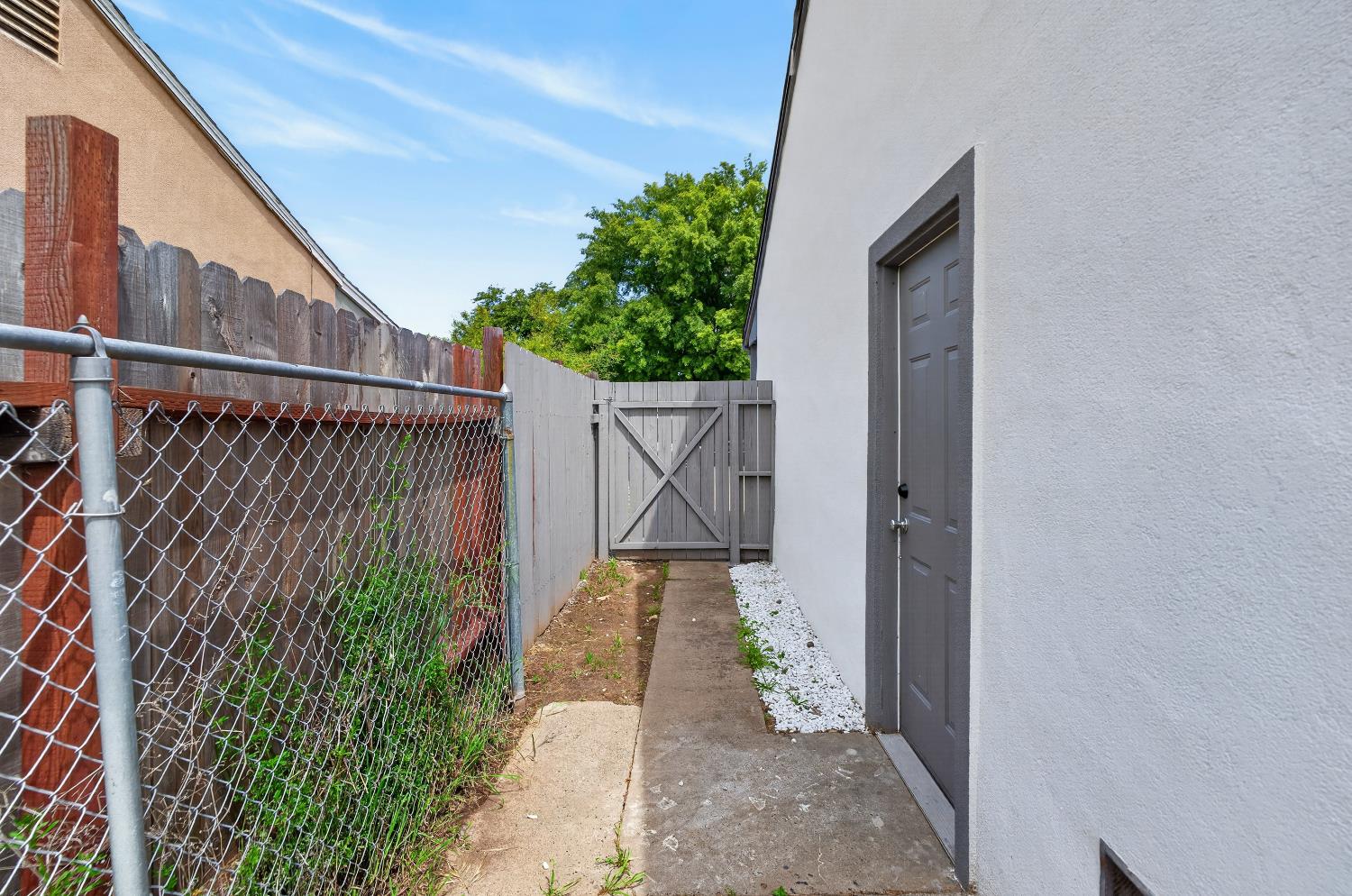 1548 Sterling Street