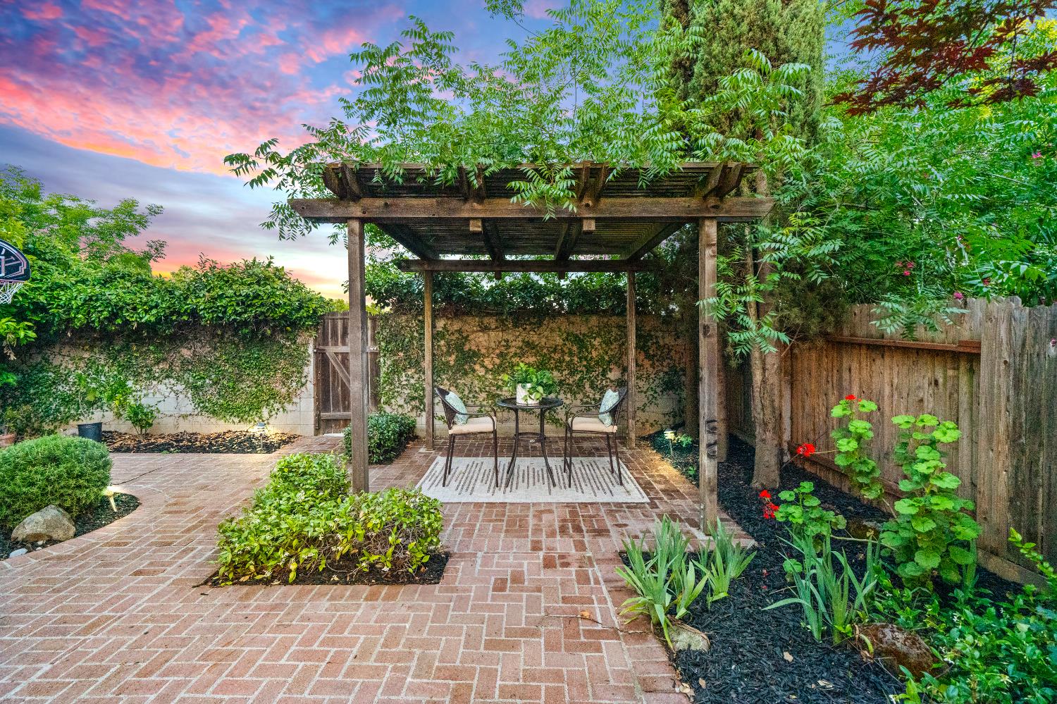9087 TRUMBAUER Way