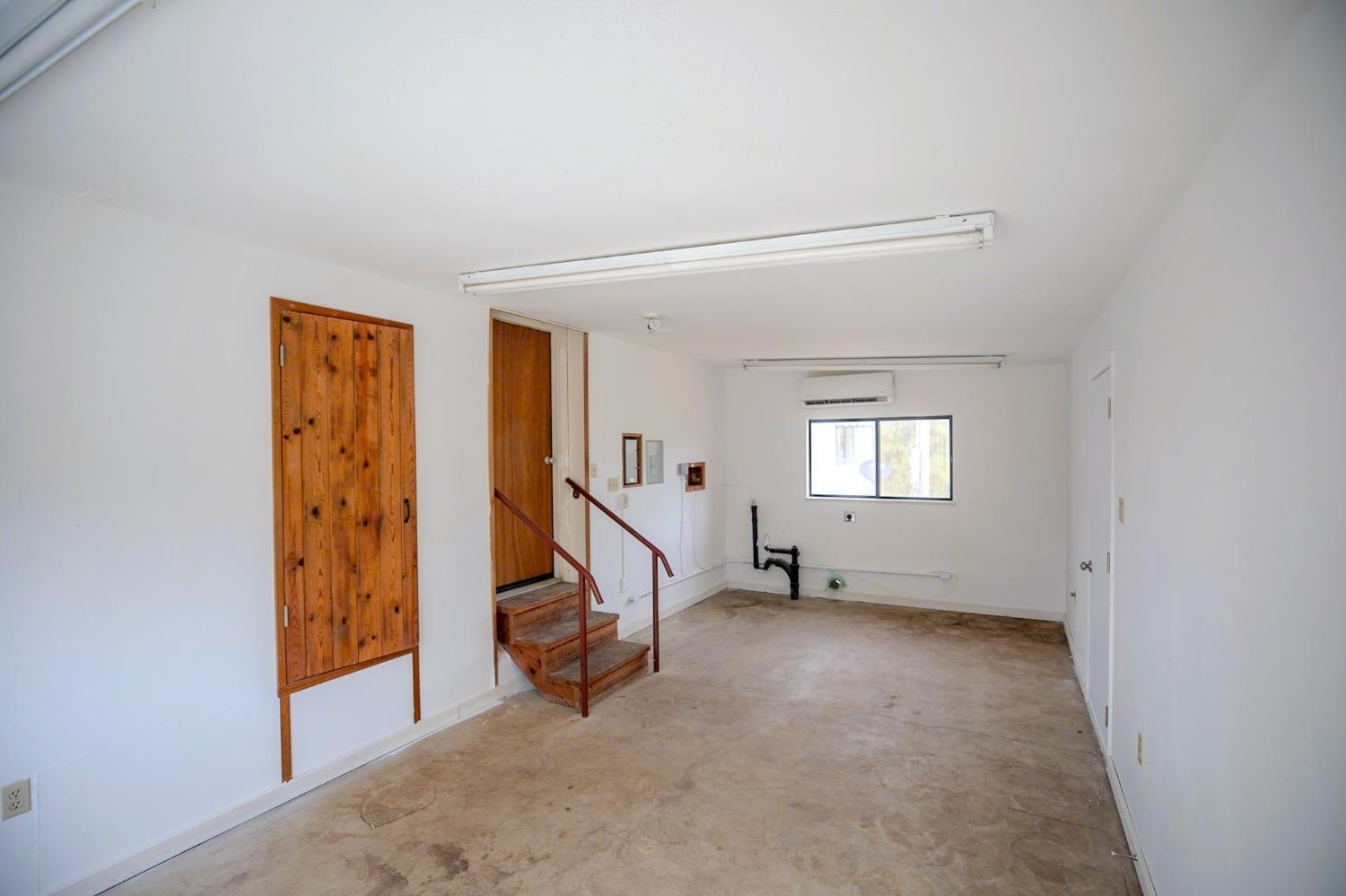 9401 Thomas Way