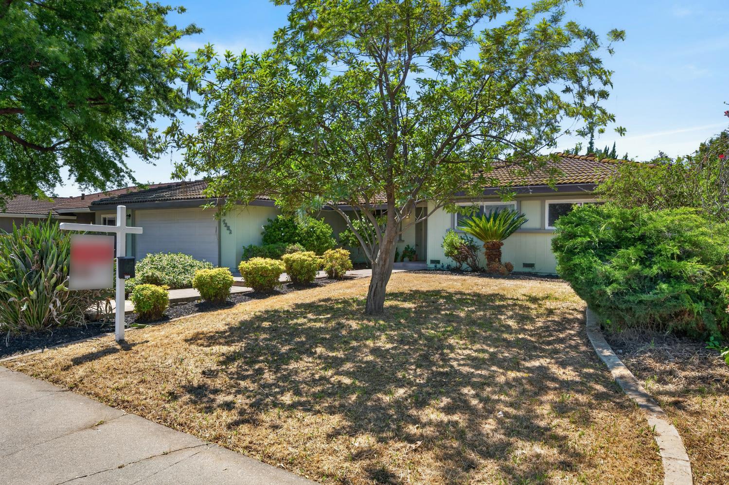 7382 FARM DALE Way