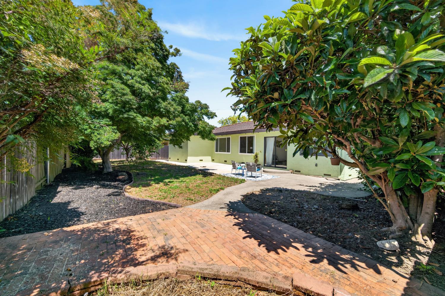 7382 FARM DALE Way