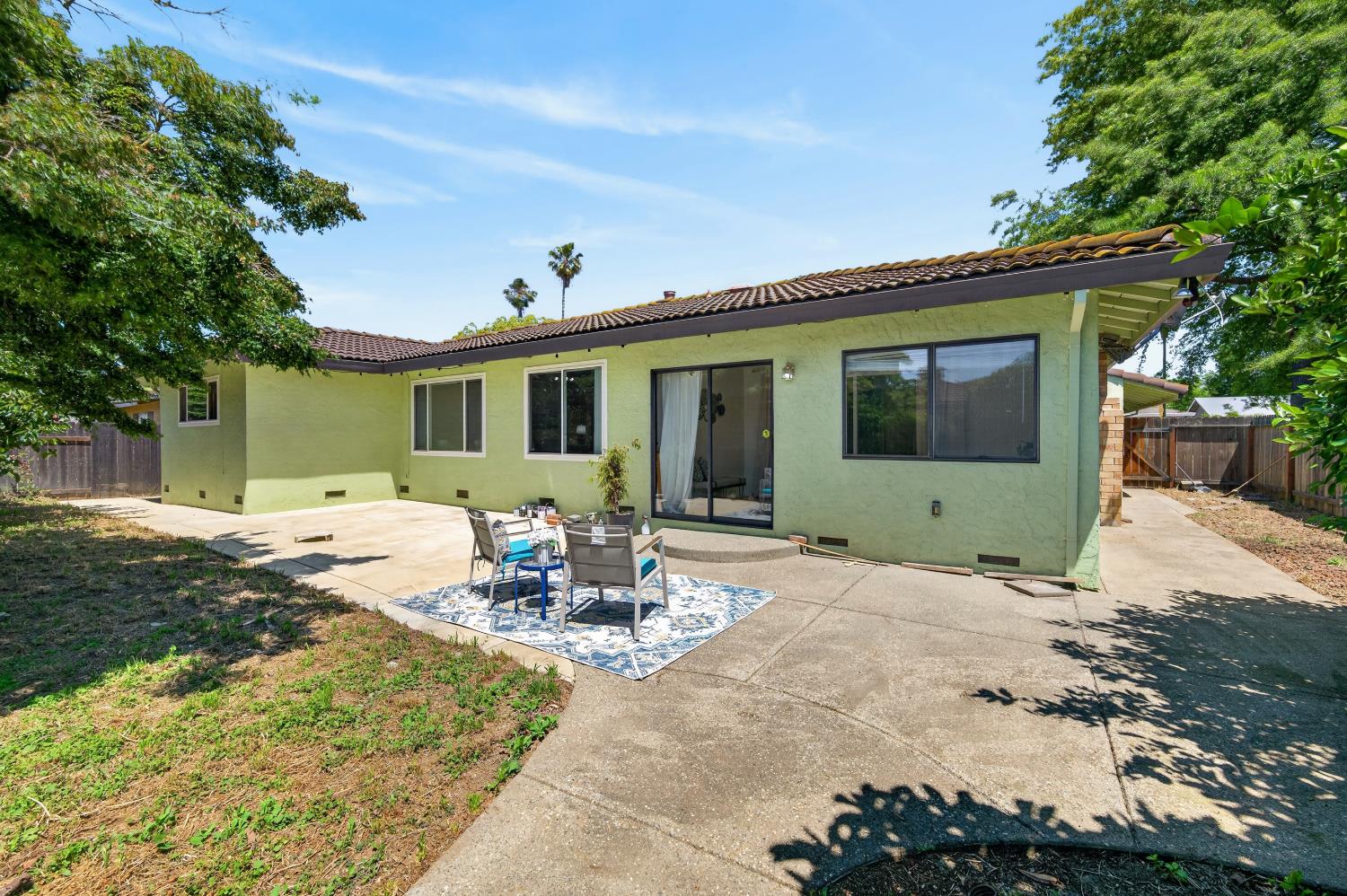 7382 FARM DALE Way