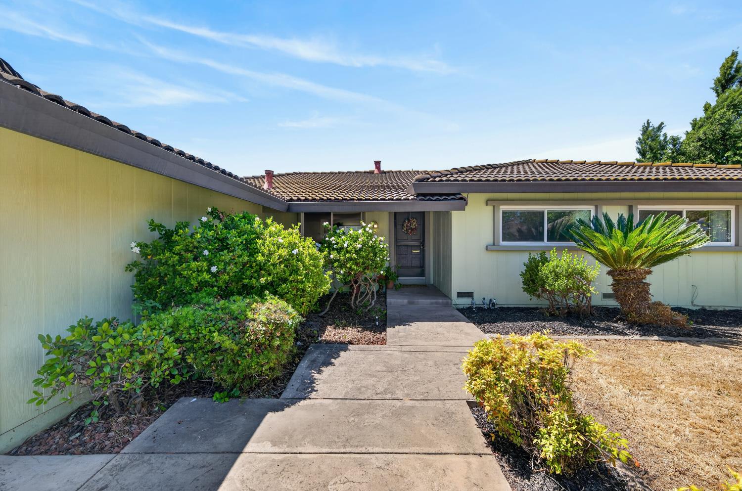 7382 FARM DALE Way