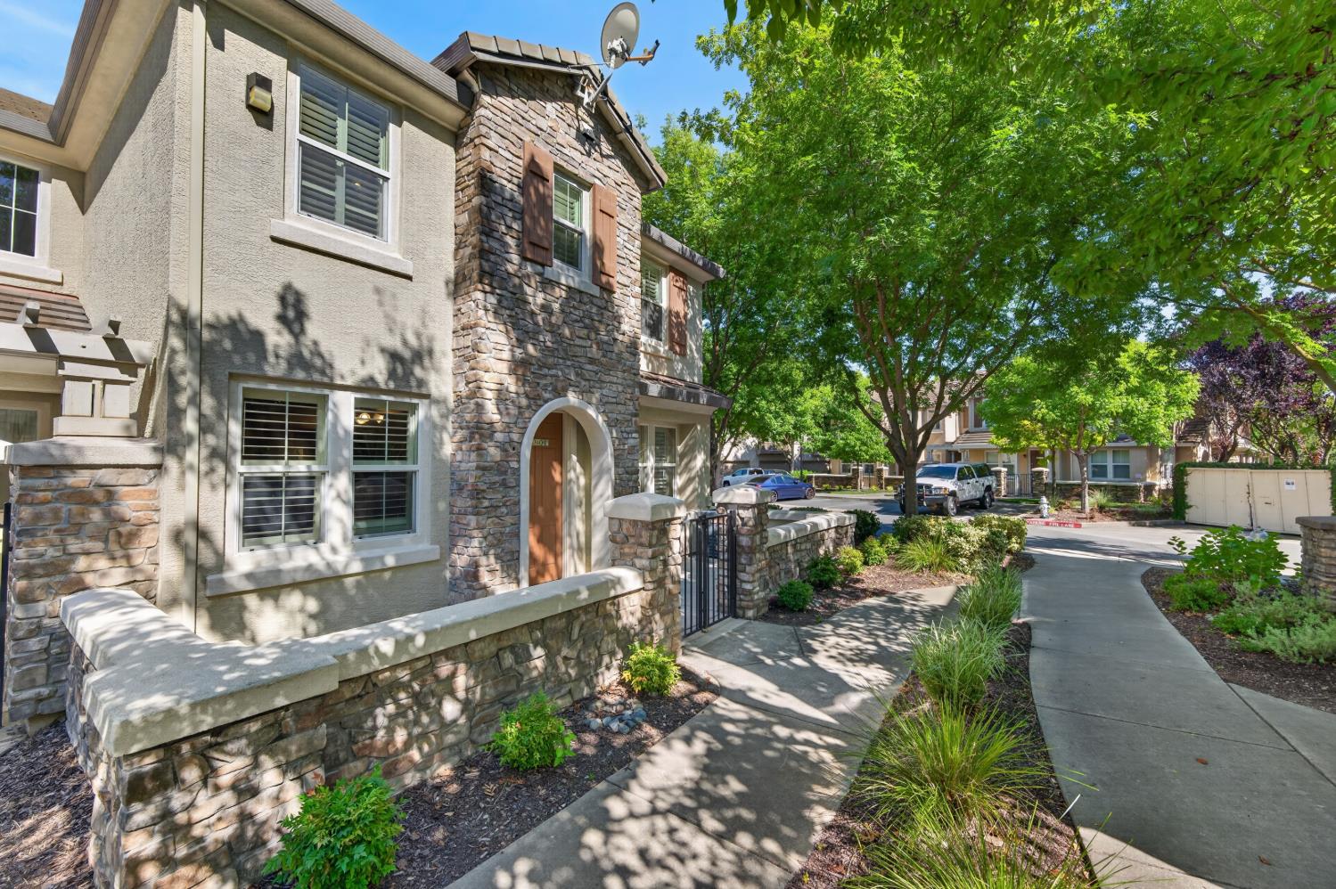 4059 Innovator Drive 13102