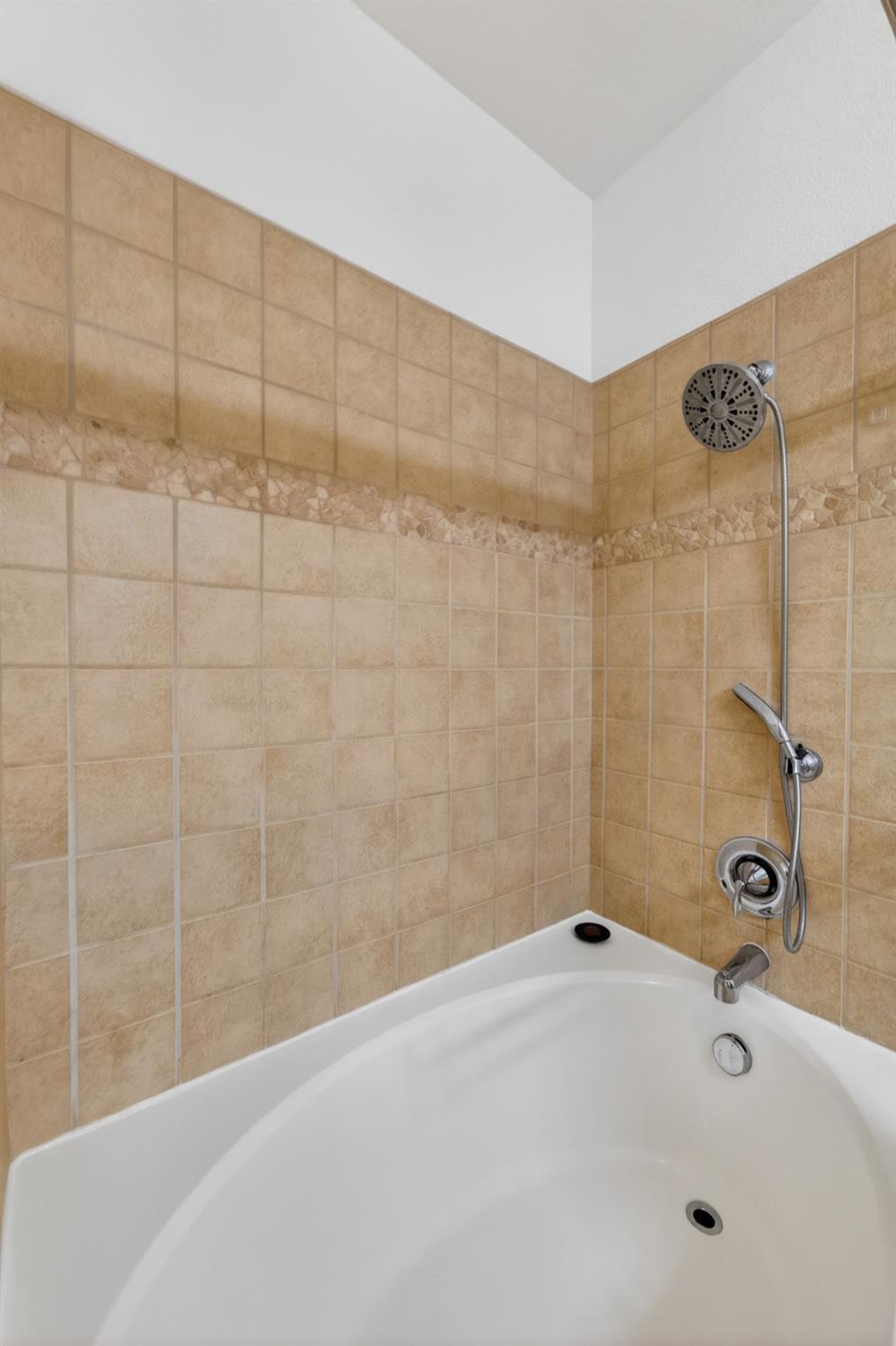 4059 Innovator Drive 13102