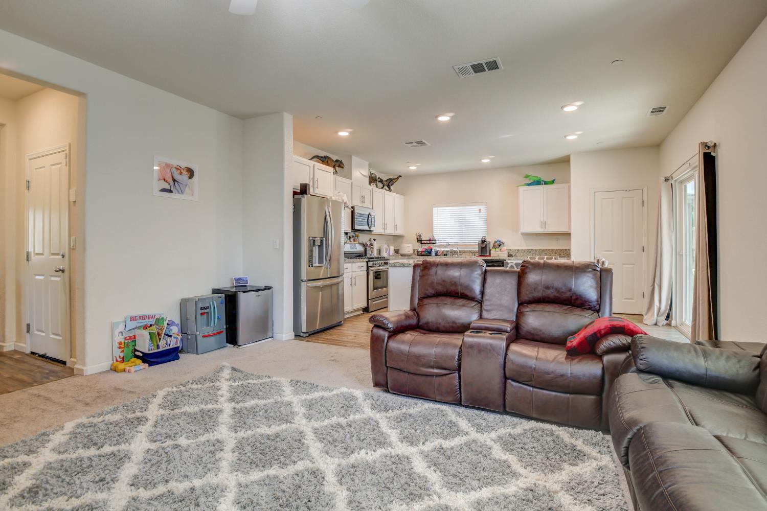 8320 KOSSUM Way