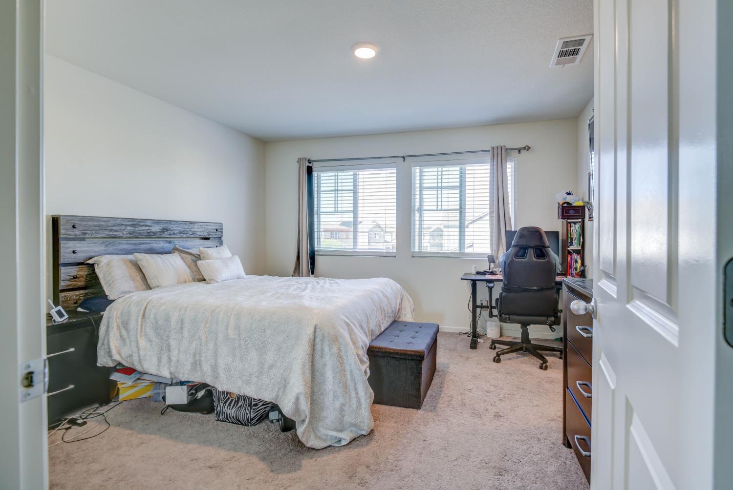 8320 KOSSUM Way