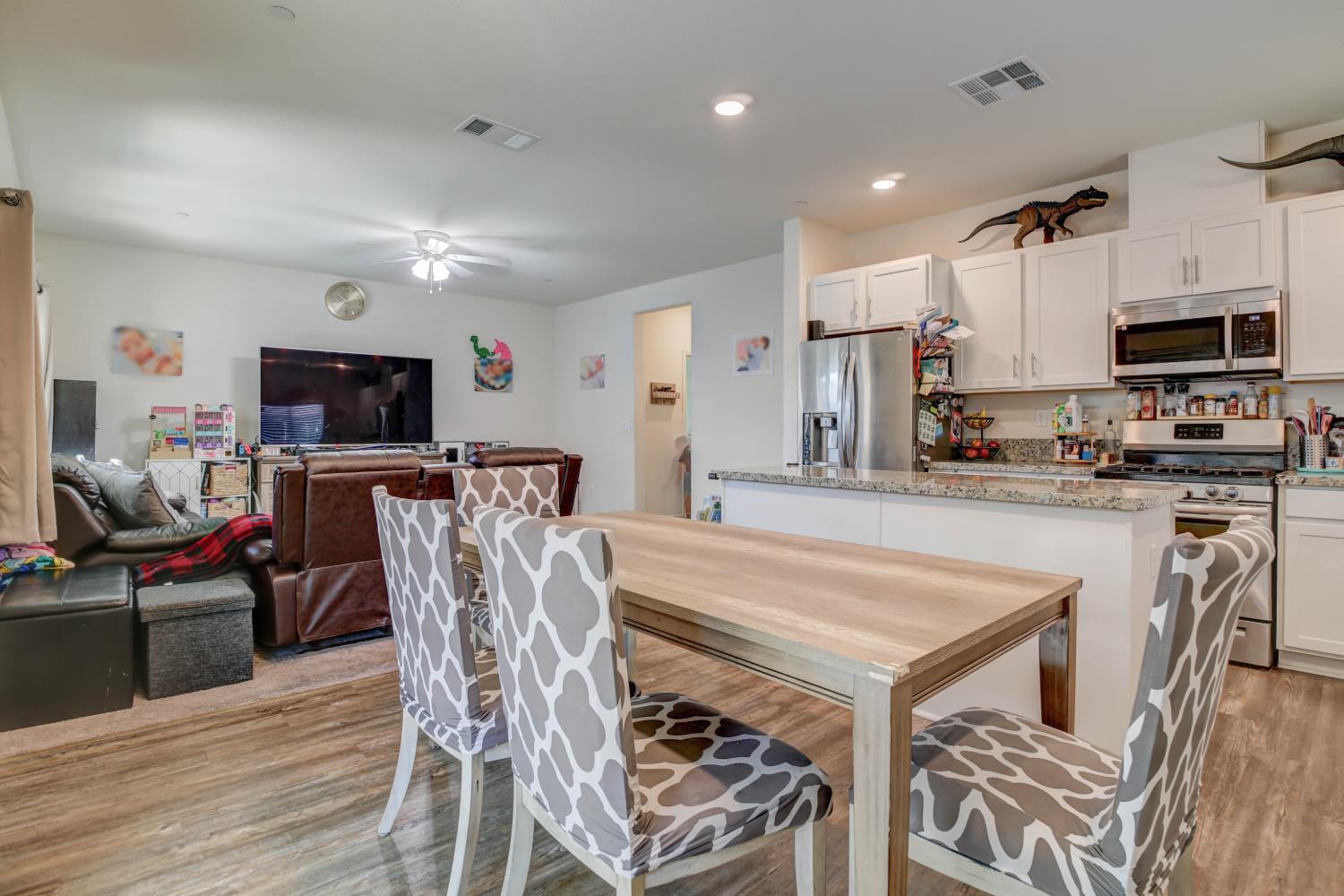 8320 KOSSUM Way