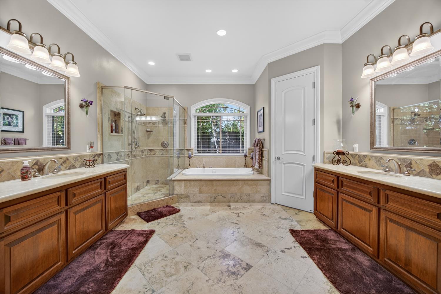 9569 De La Rosa Place