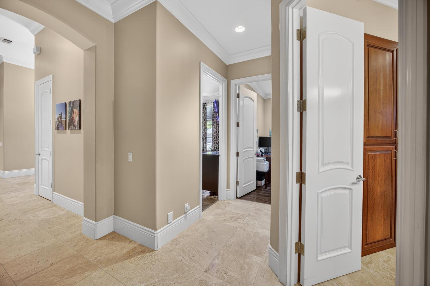 9569 De La Rosa Place