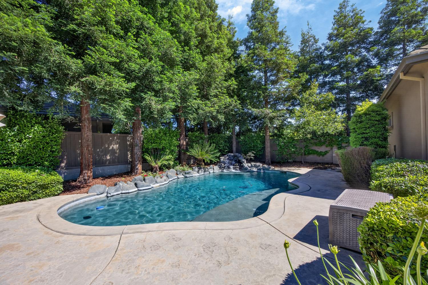 9569 De La Rosa Place