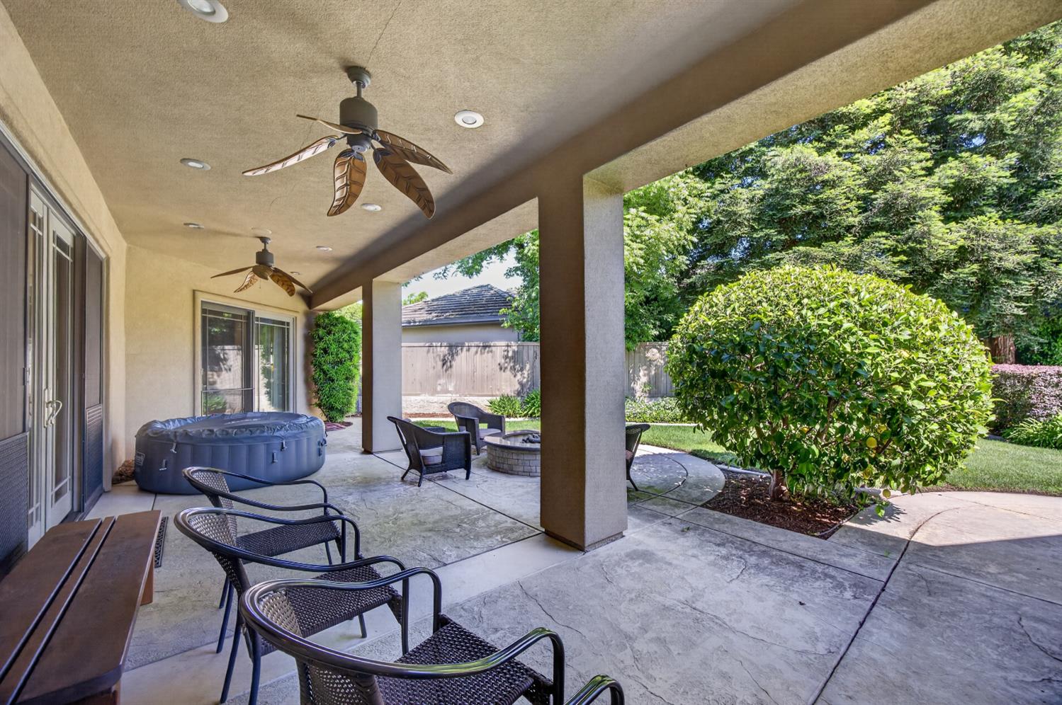 9569 De La Rosa Place