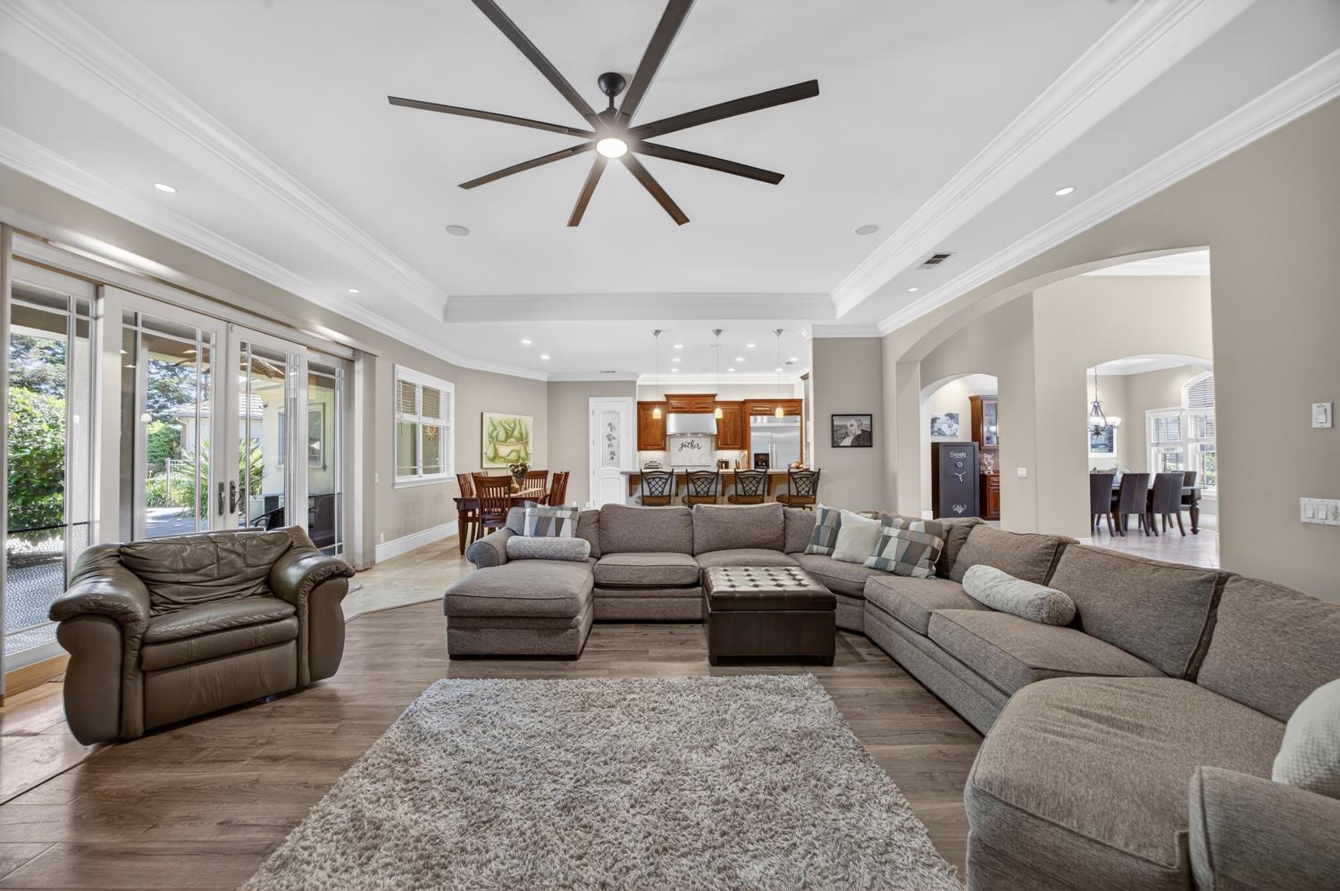 9569 De La Rosa Place