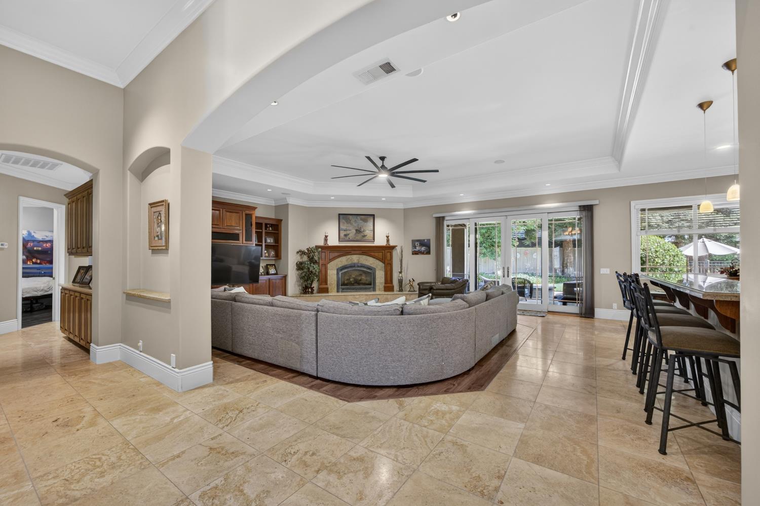 9569 De La Rosa Place
