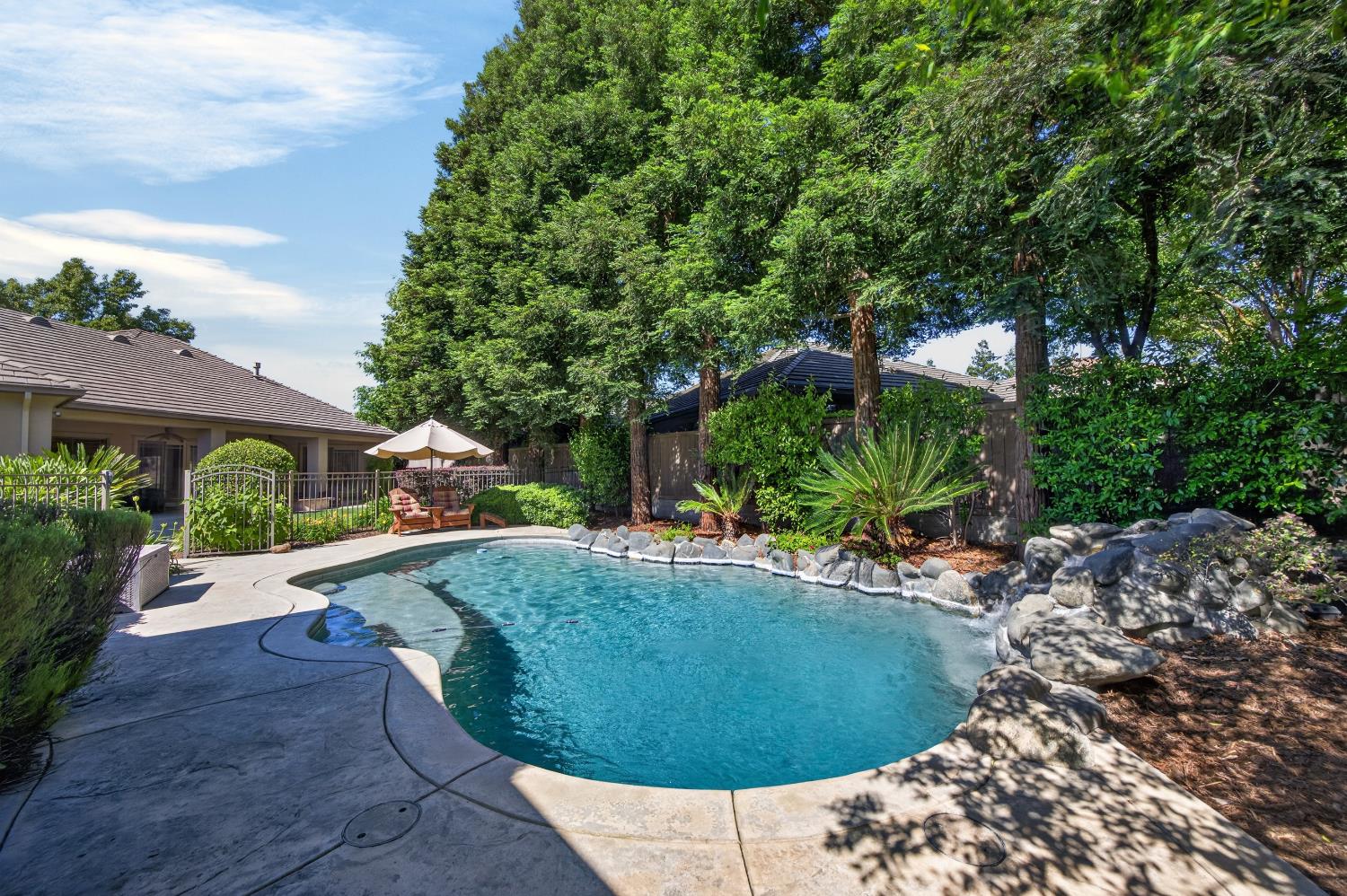 9569 De La Rosa Place