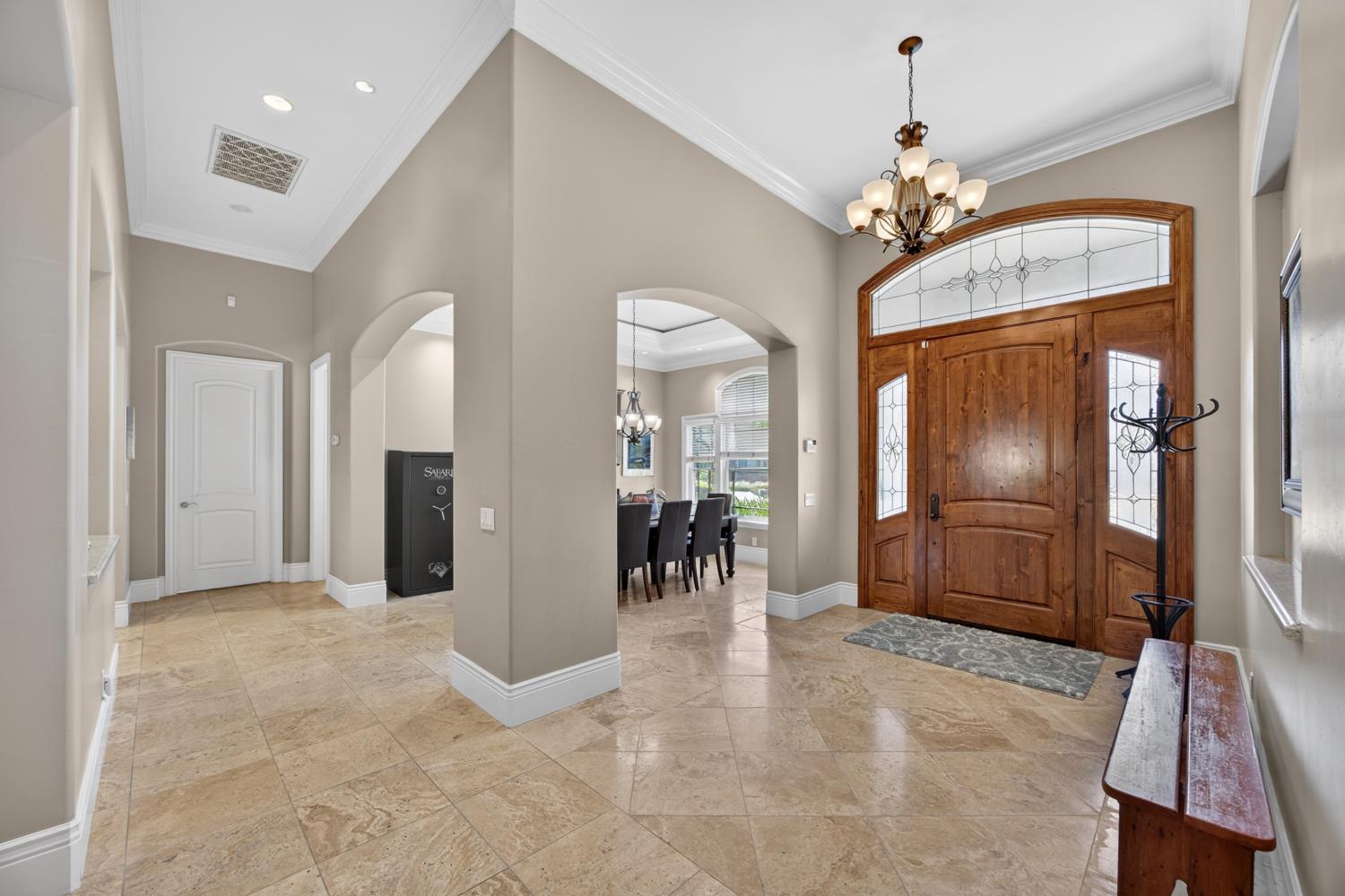 9569 De La Rosa Place