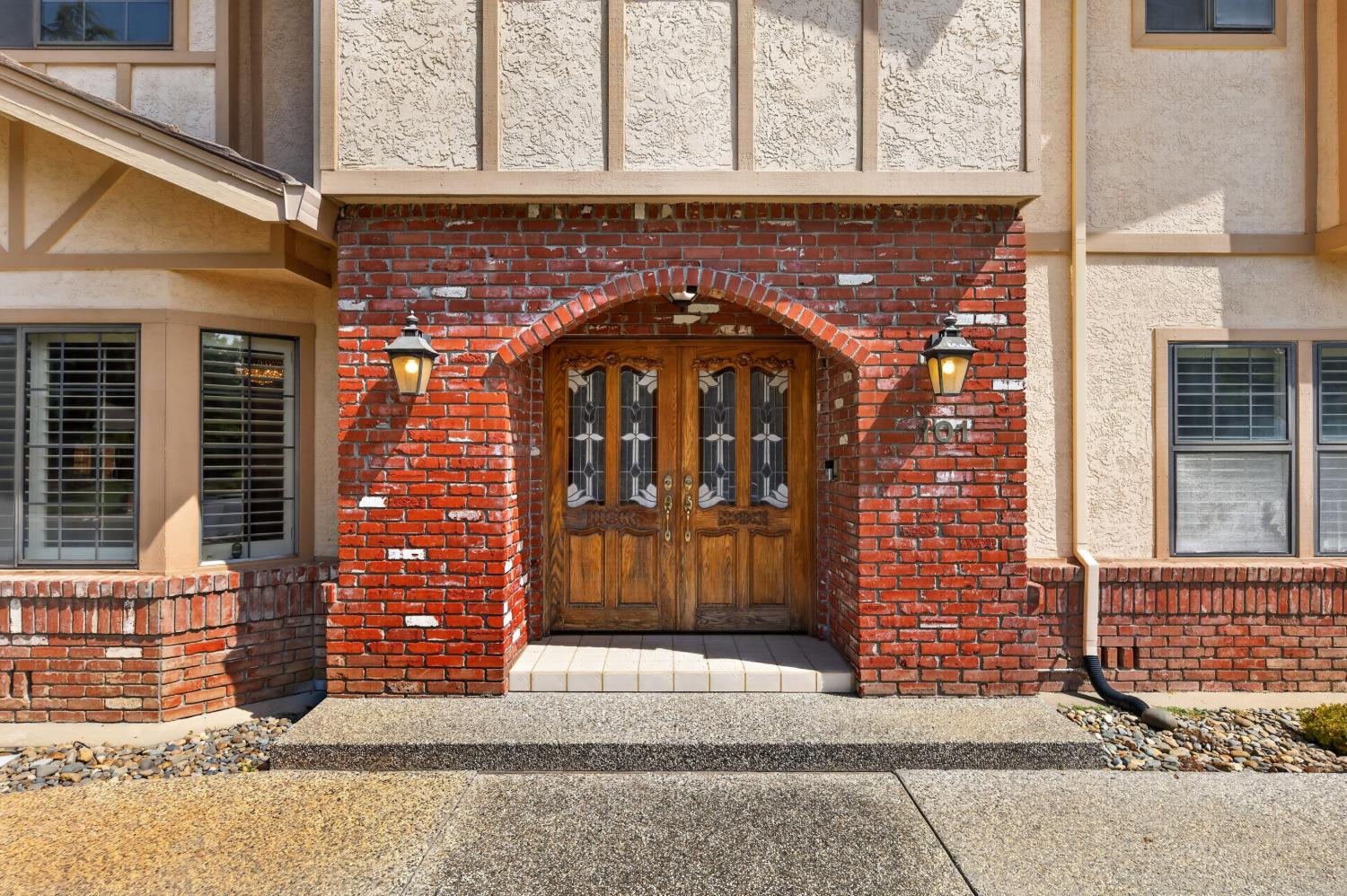101 AUDUBON Circle
