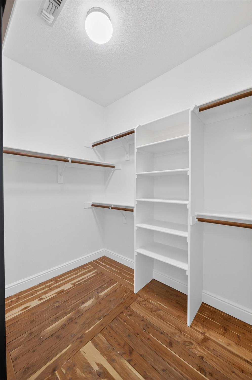 6847 Boa Nova Drive