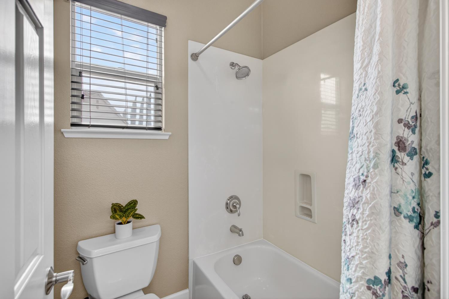 3692 Folsom Court