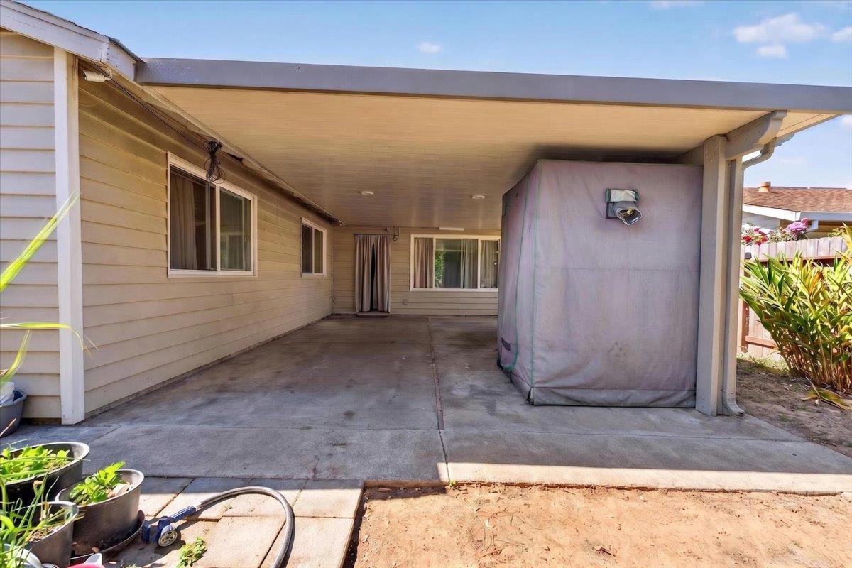 8277 Southfields Circle