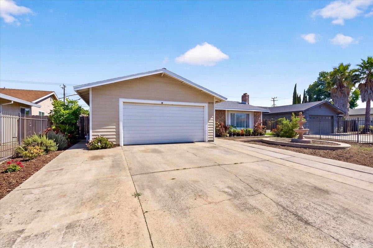 8277 Southfields Circle
