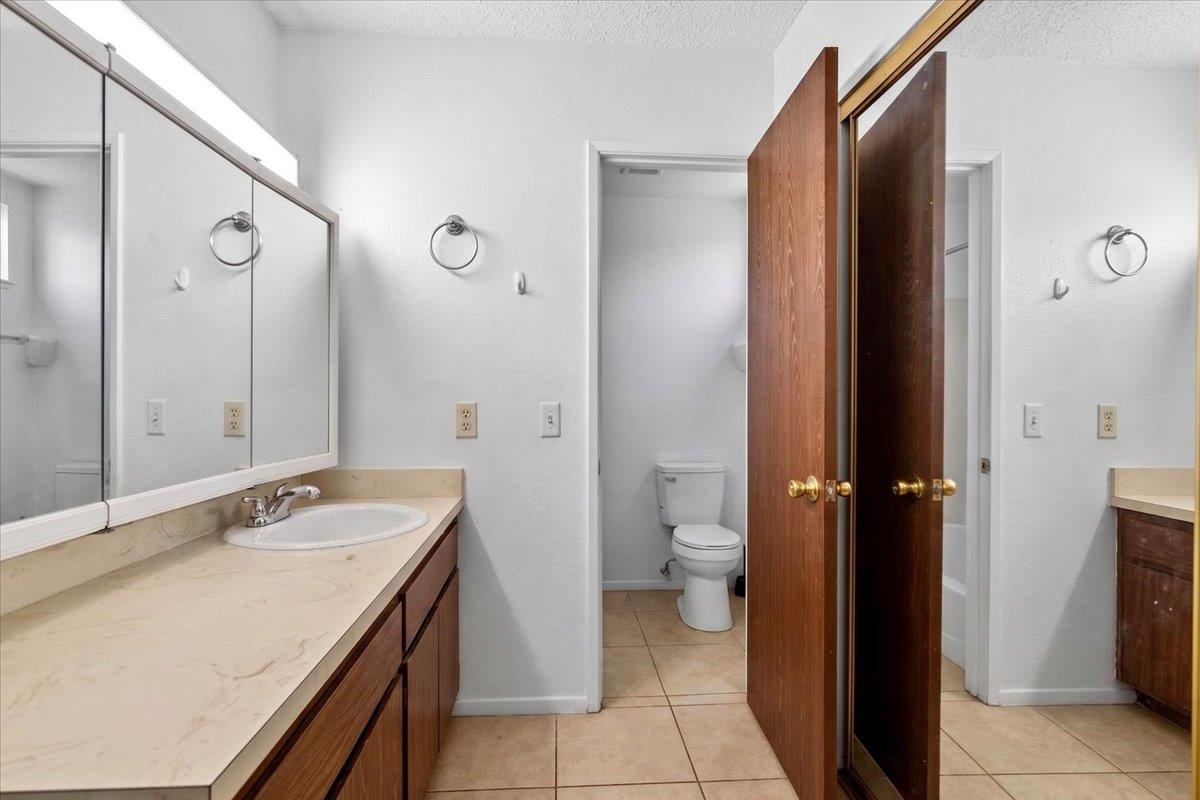 8277 Southfields Circle