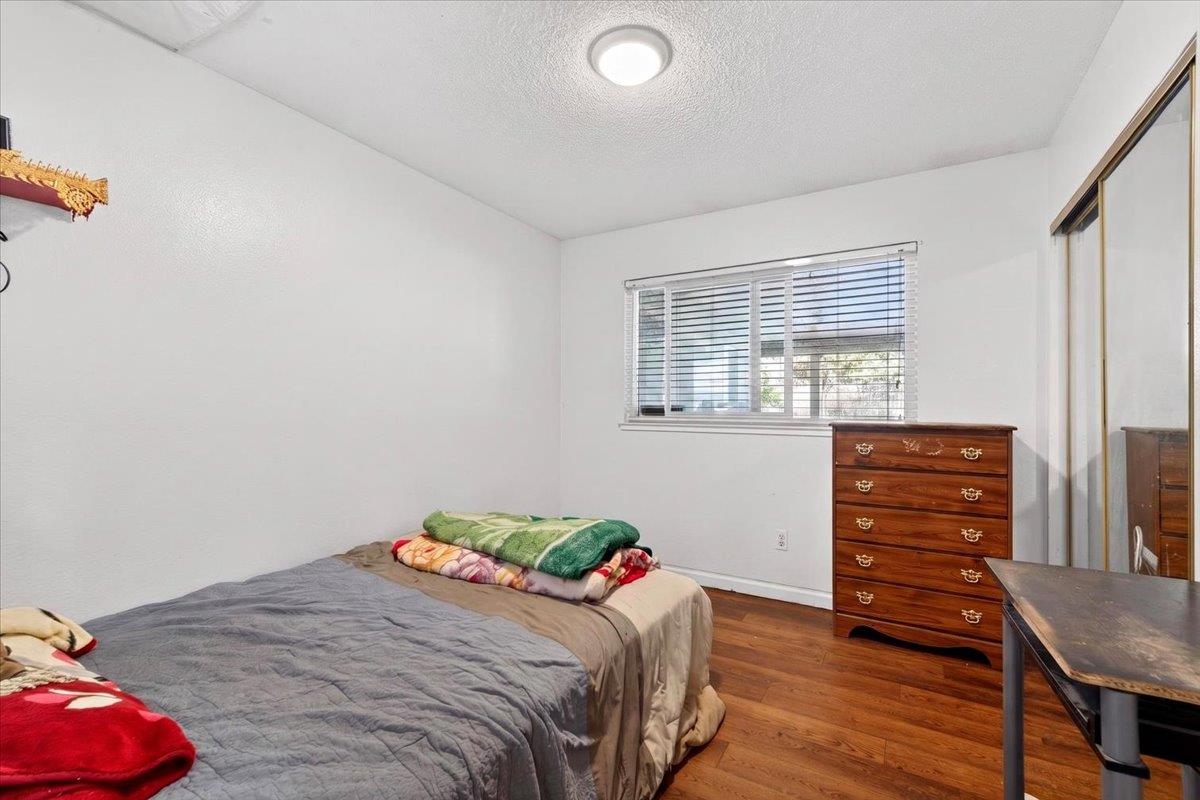 8277 Southfields Circle