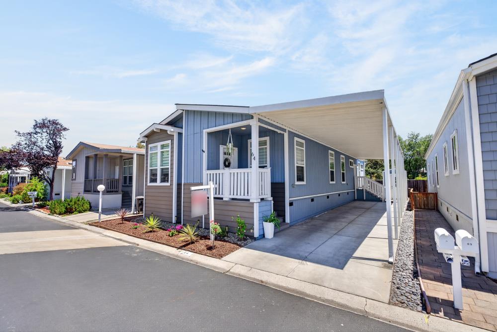 64 Timber Cove 64