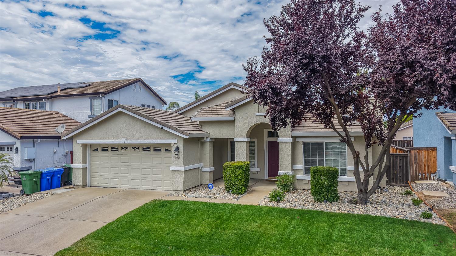 6613 Eskridge Way