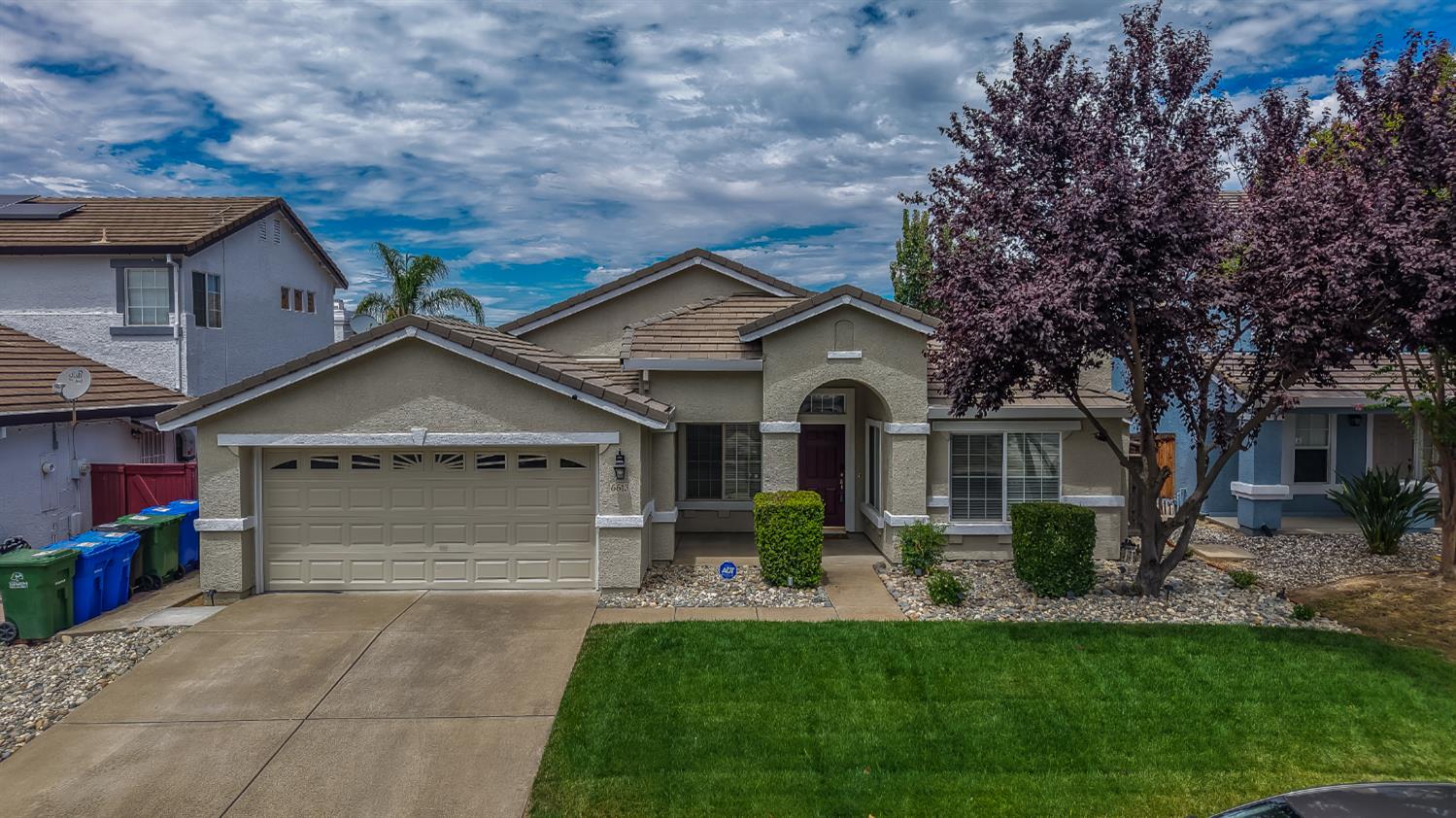 6613 Eskridge Way