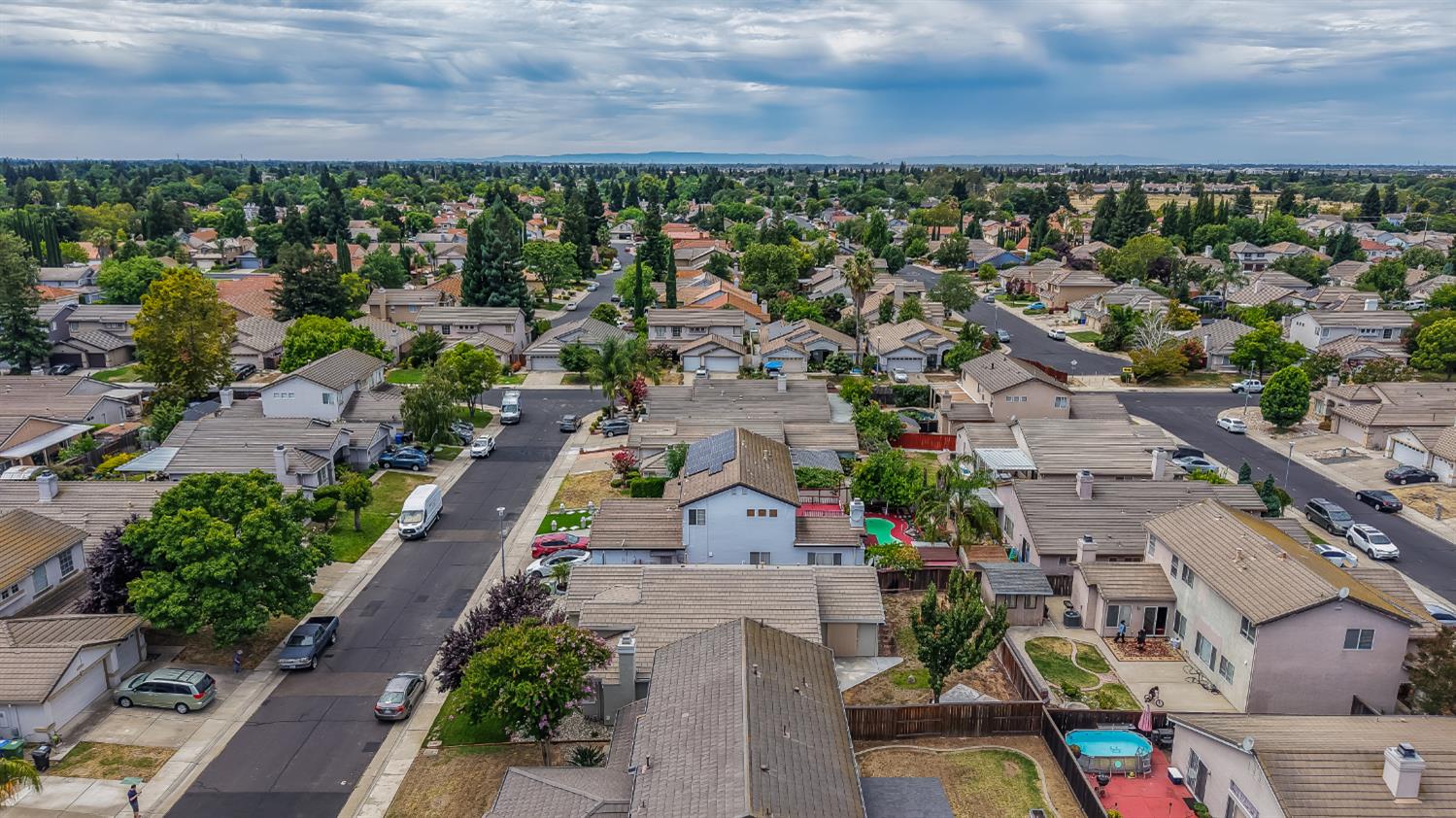 6613 Eskridge Way