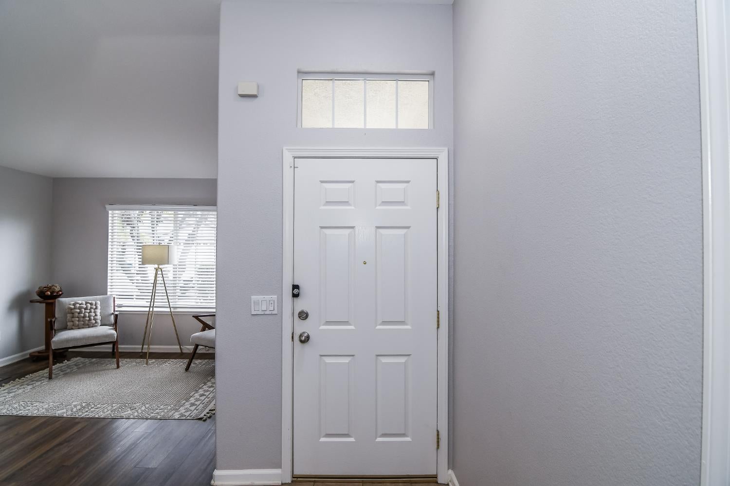 6613 Eskridge Way