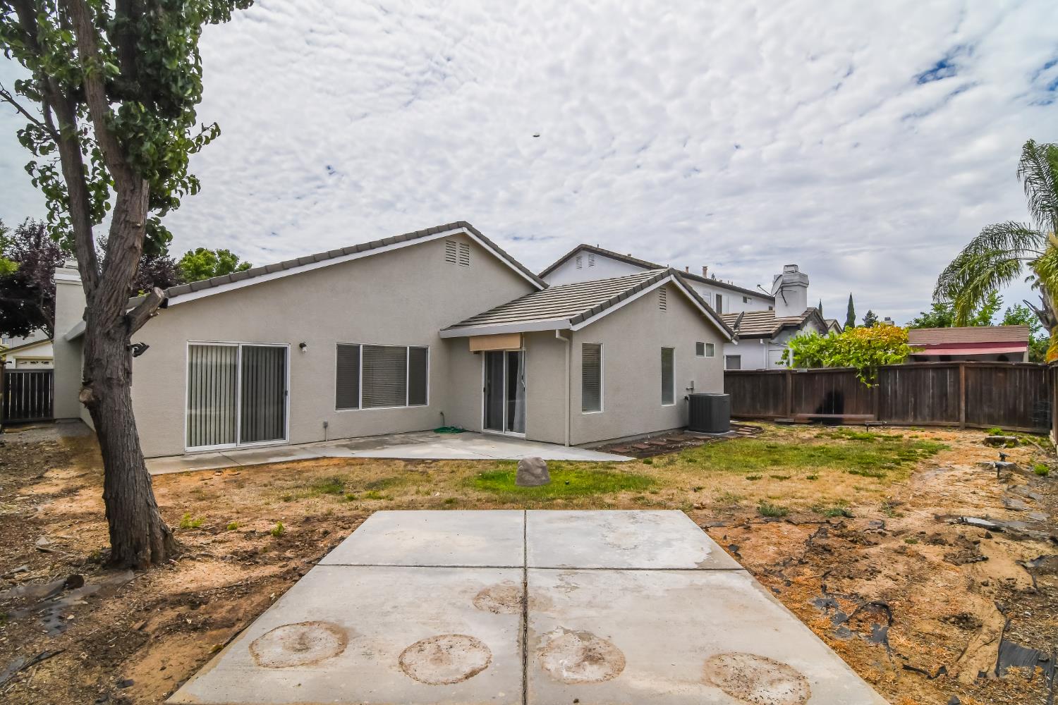 6613 Eskridge Way