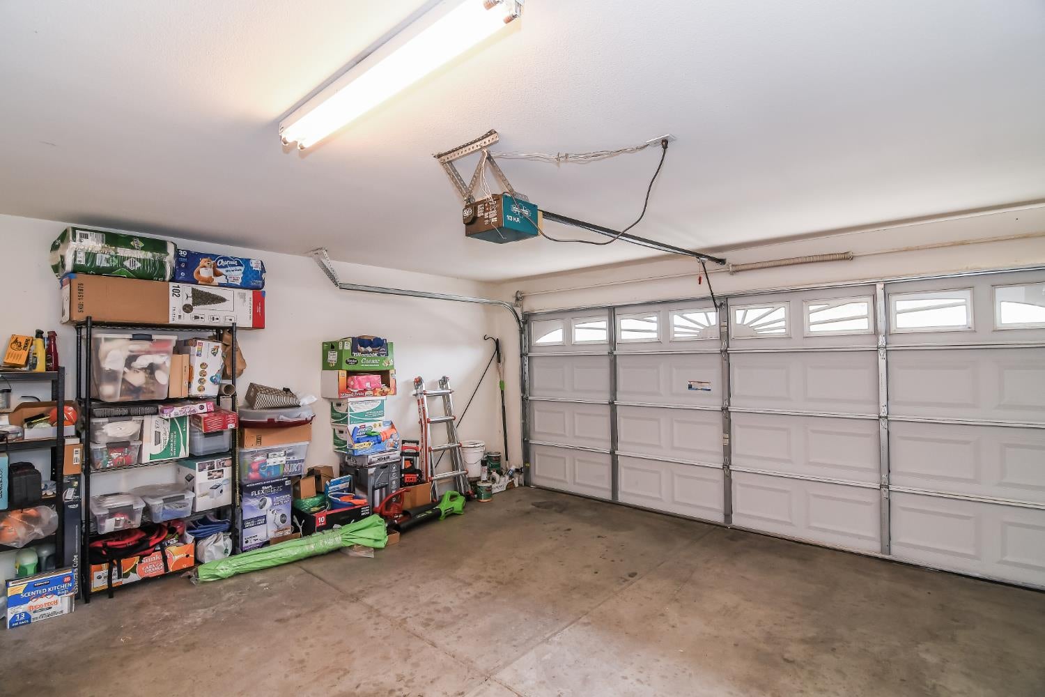6613 Eskridge Way