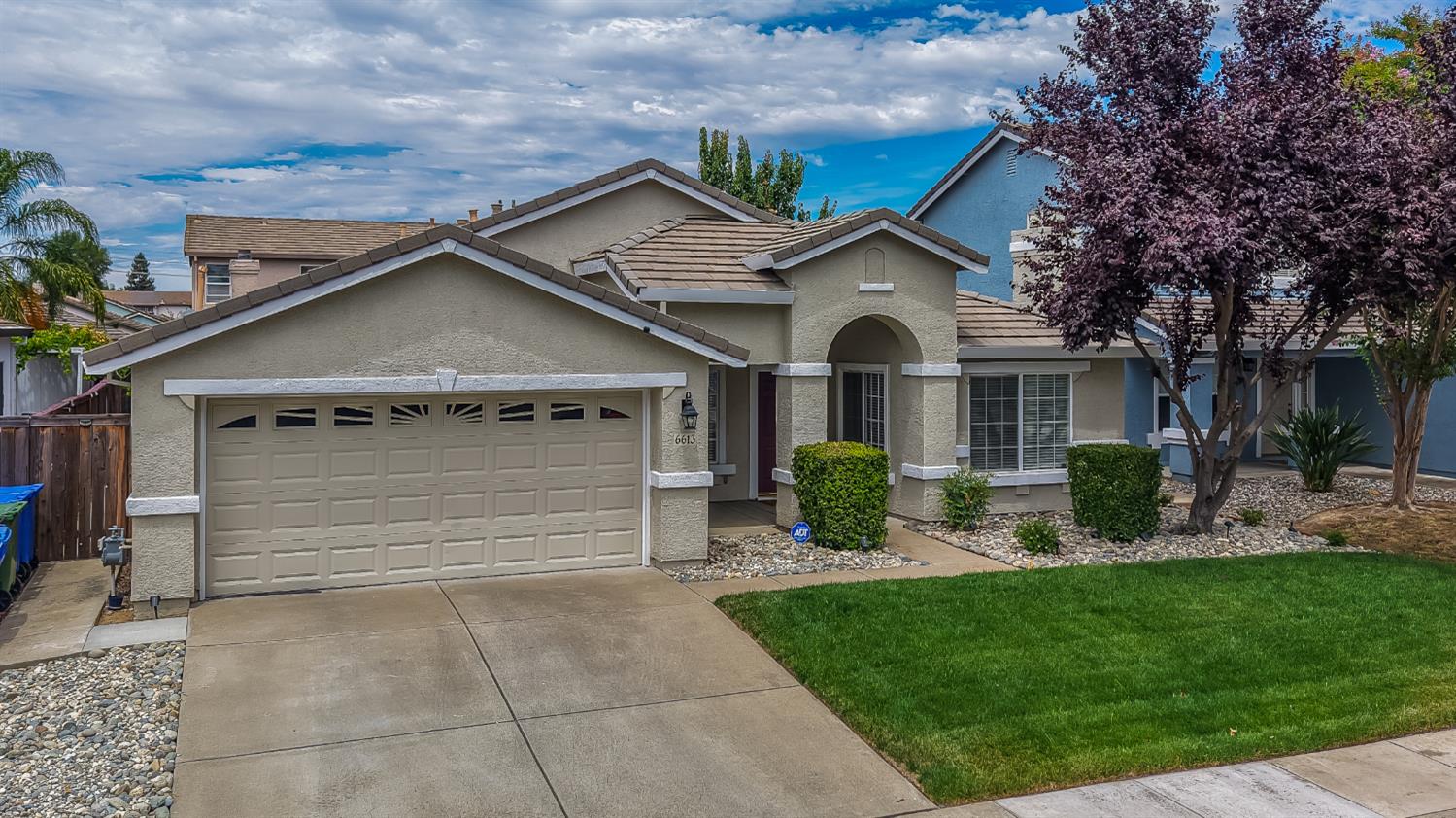 6613 Eskridge Way