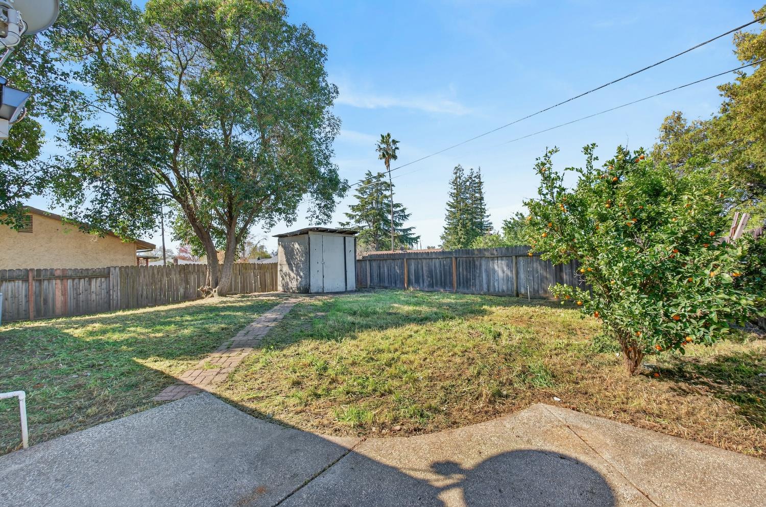 7323 CARRIAGE Drive