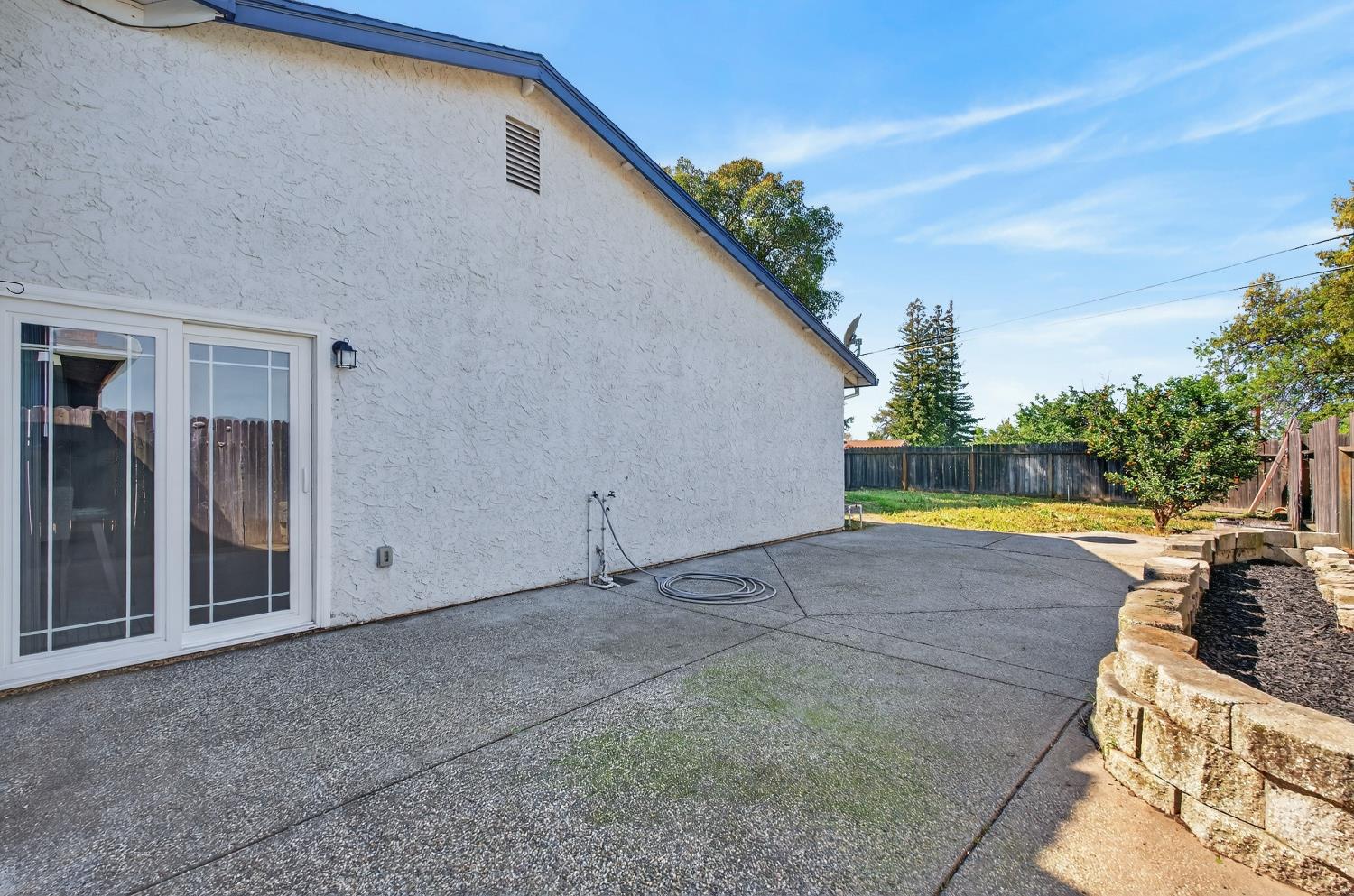 7323 CARRIAGE Drive
