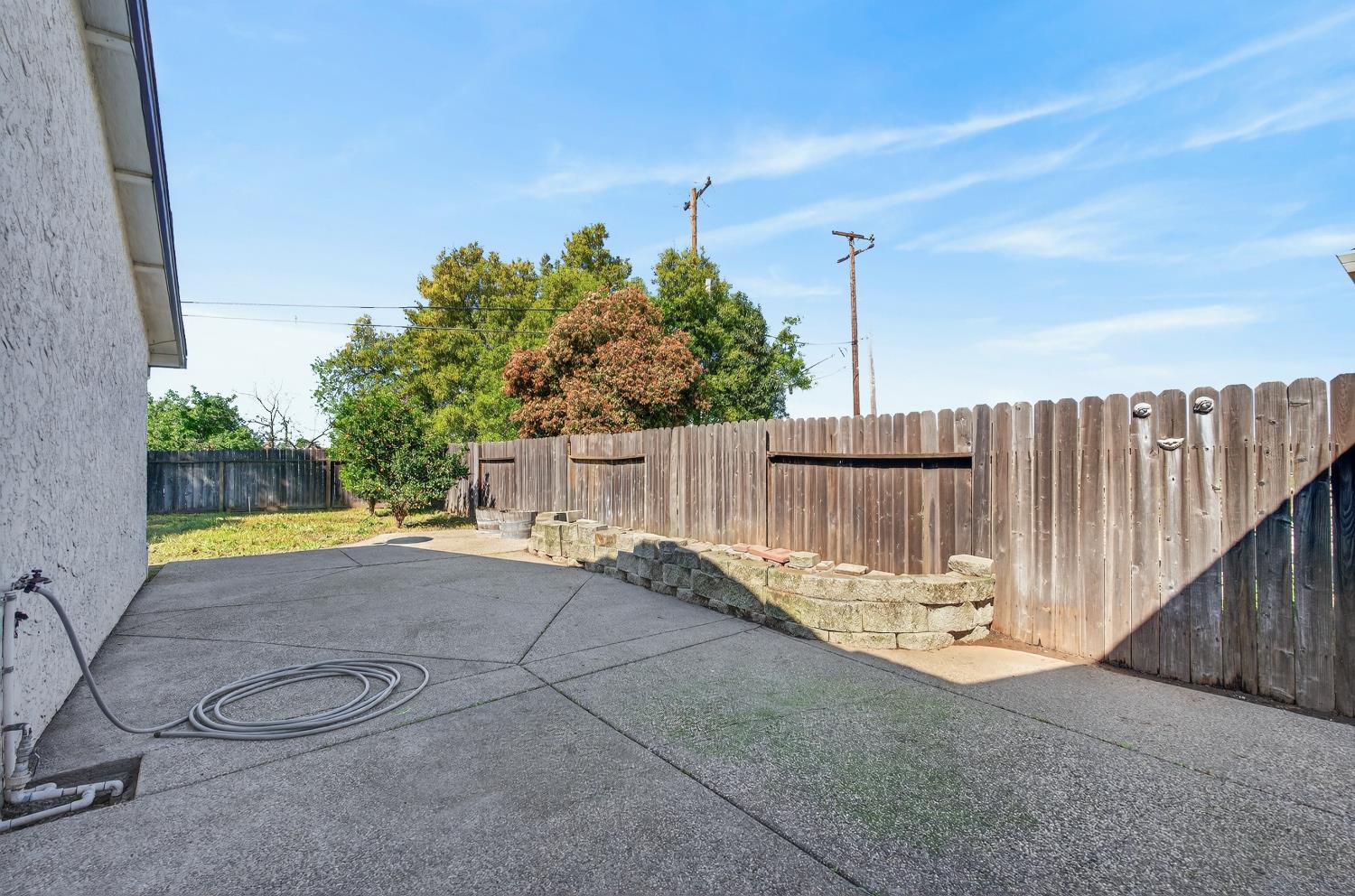 7323 CARRIAGE Drive