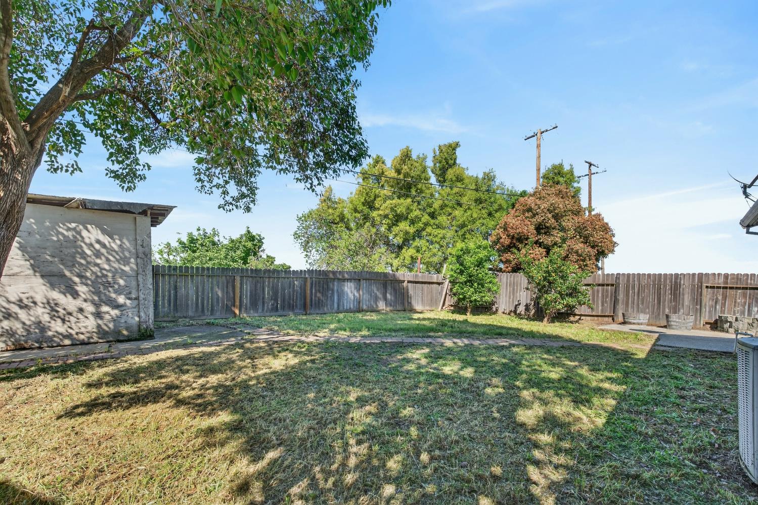7323 CARRIAGE Drive