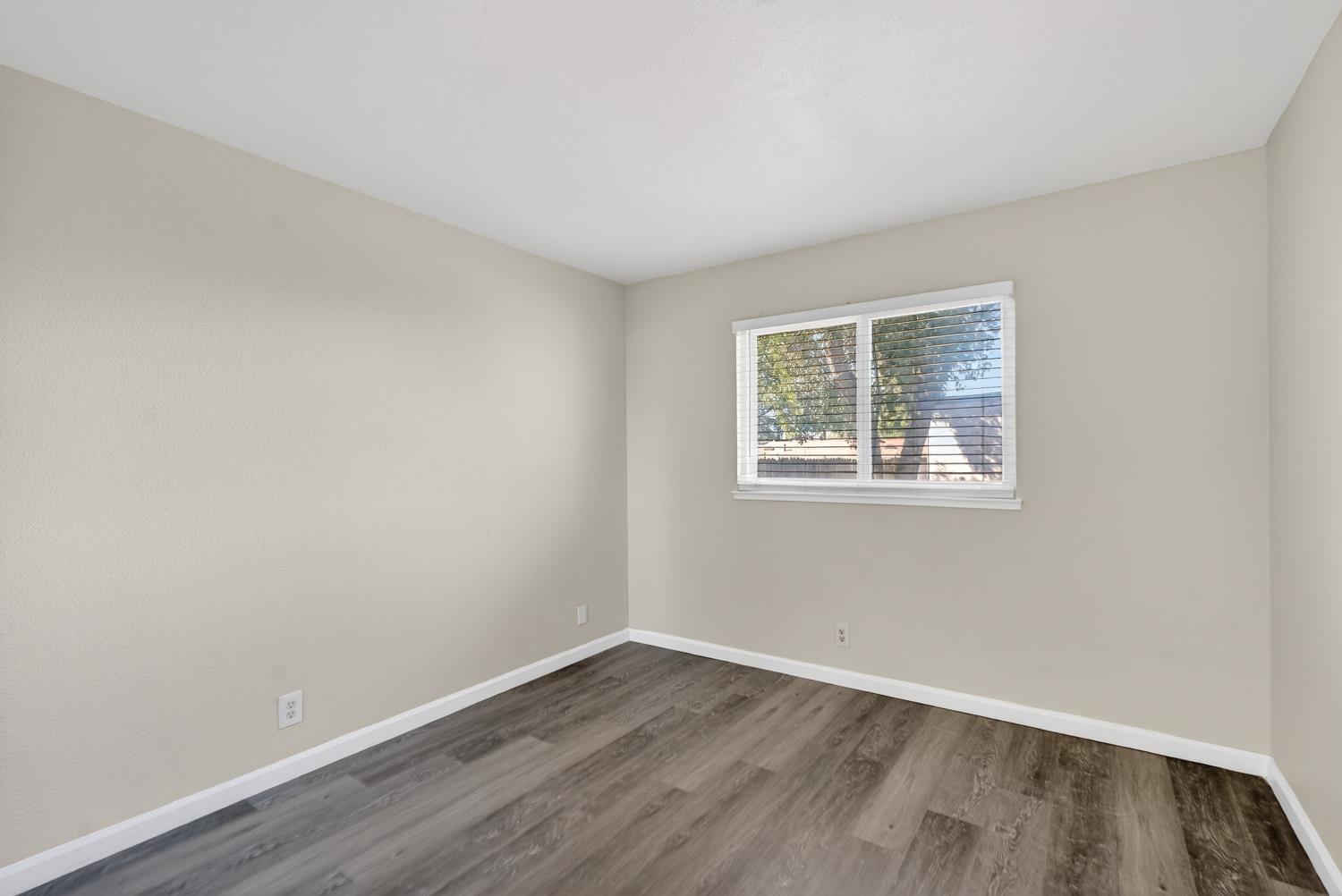7323 CARRIAGE Drive