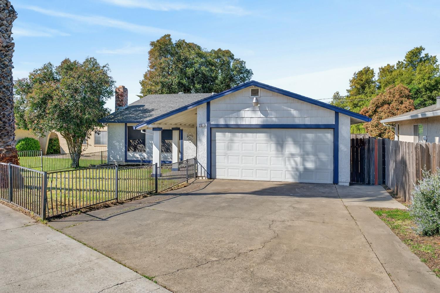 7323 CARRIAGE Drive