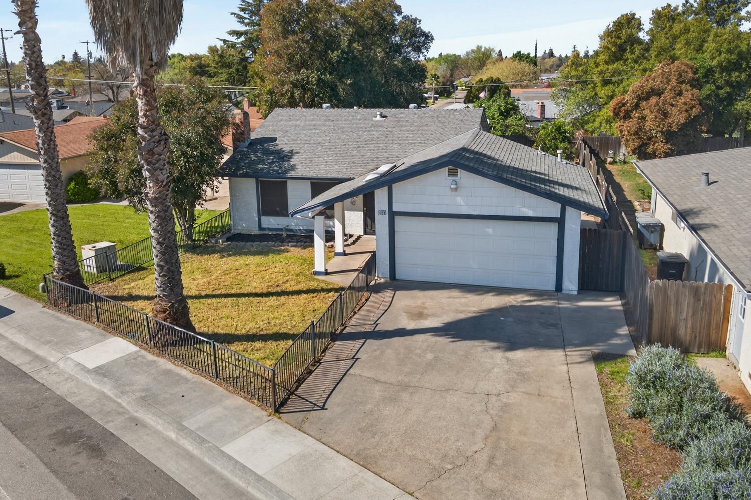 7323 CARRIAGE Drive