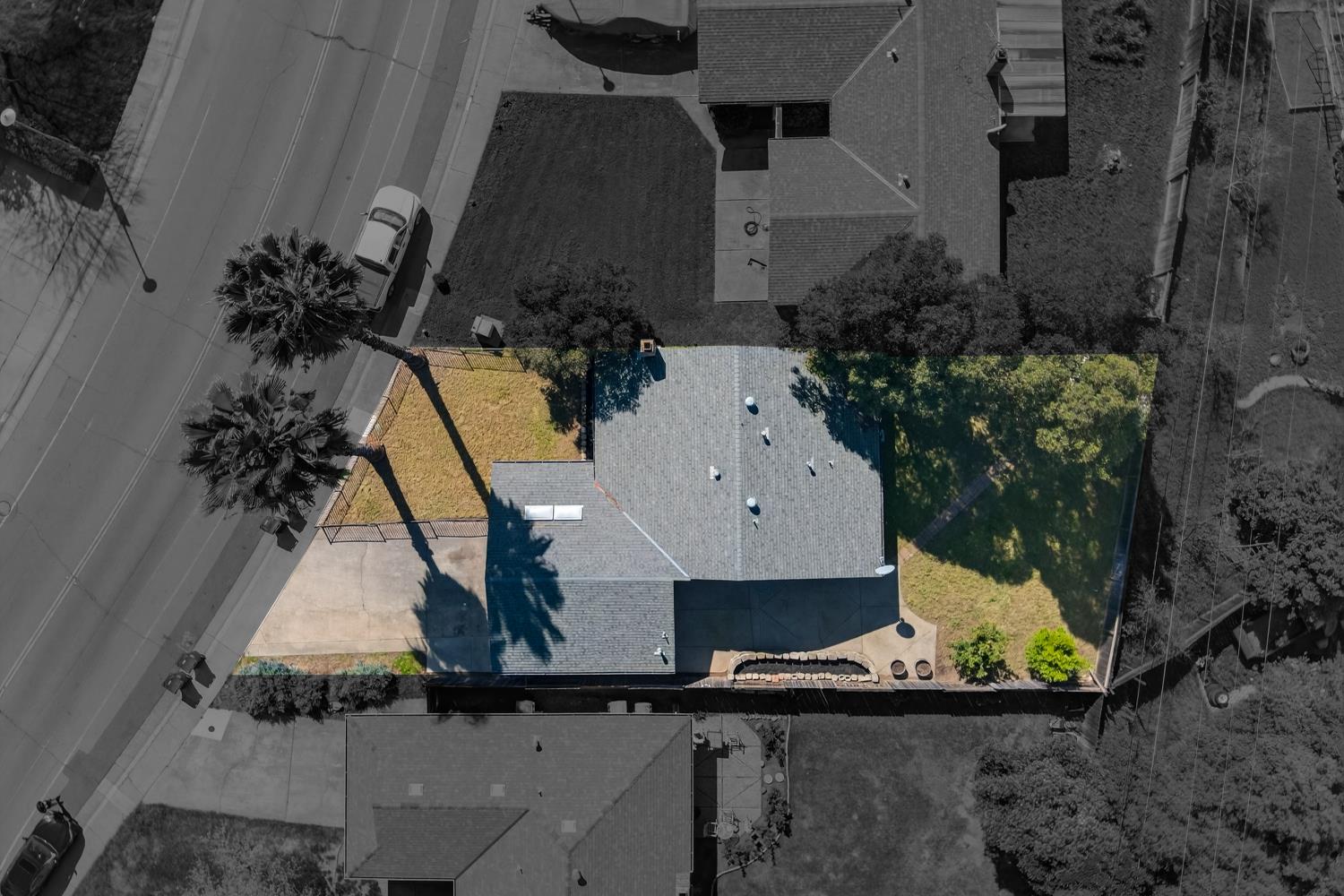 7323 CARRIAGE Drive