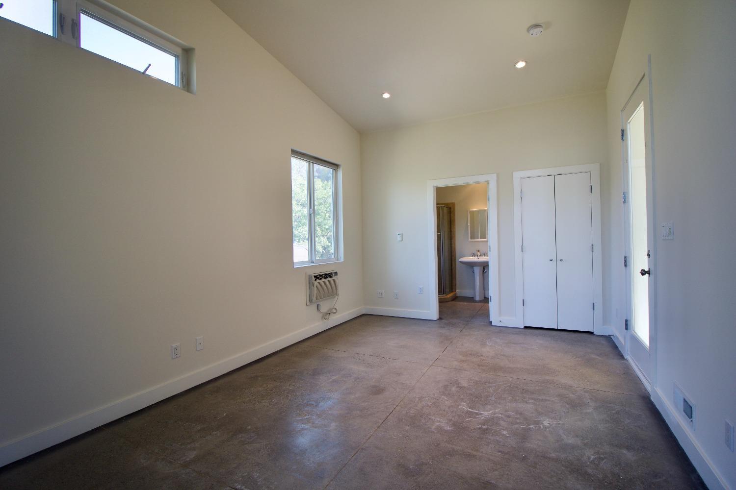 575 Middlefork Lane