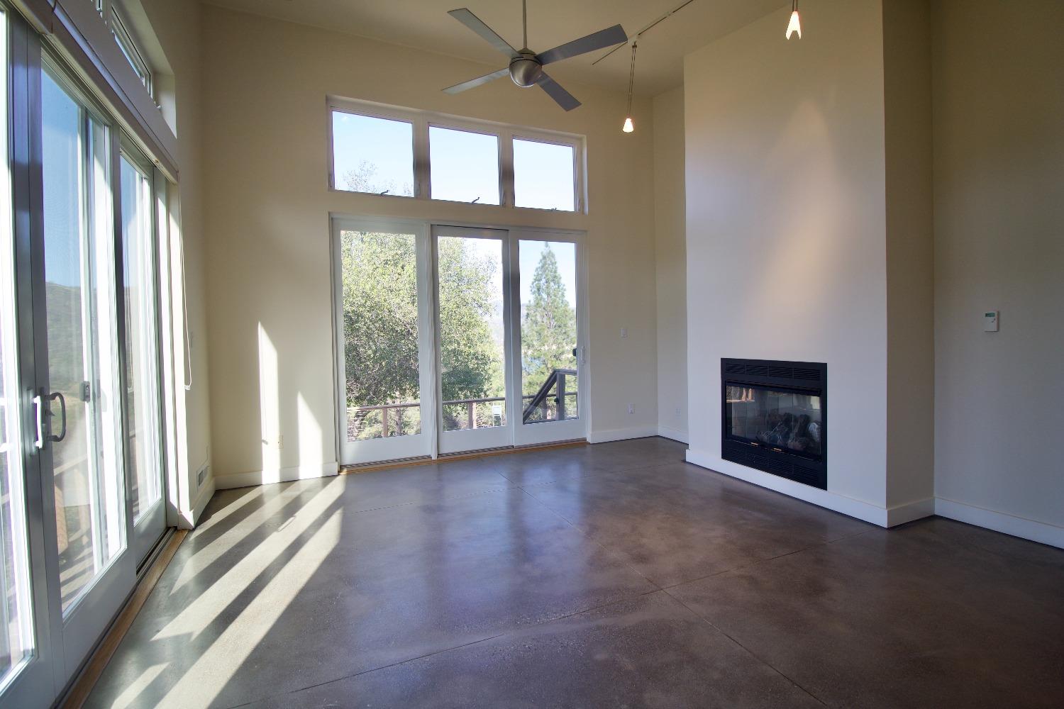 575 Middlefork Lane